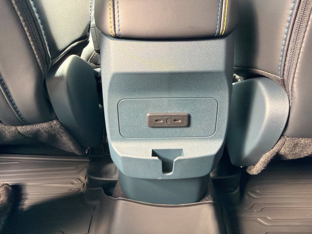 2026 Ford Maverick Lobo Standard