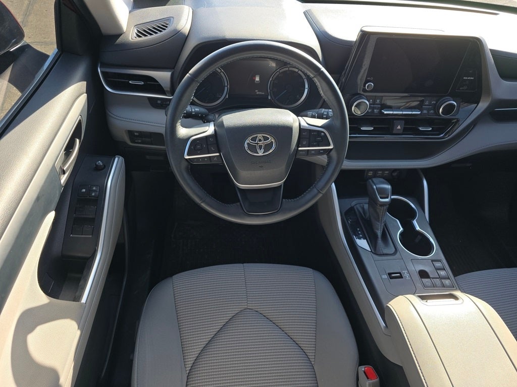 2023 Toyota Highlander Hybrid LE