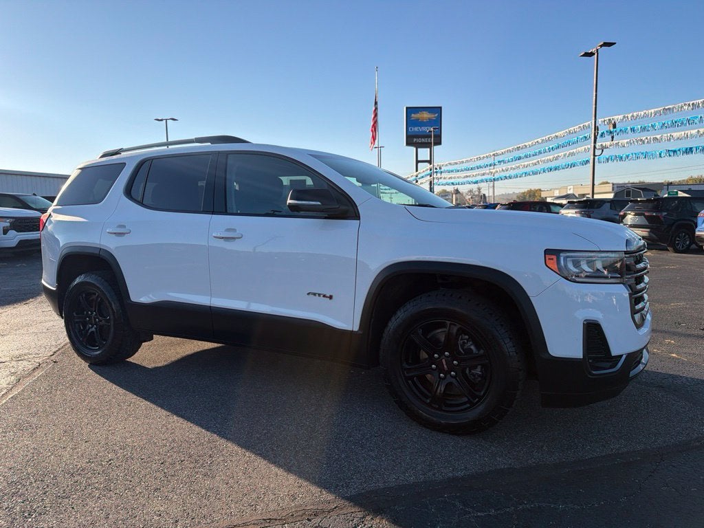 2023 GMC Acadia AT4