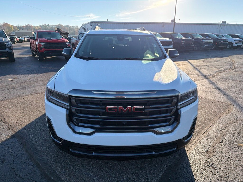 2023 GMC Acadia AT4