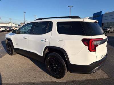 2023 GMC Acadia AT4