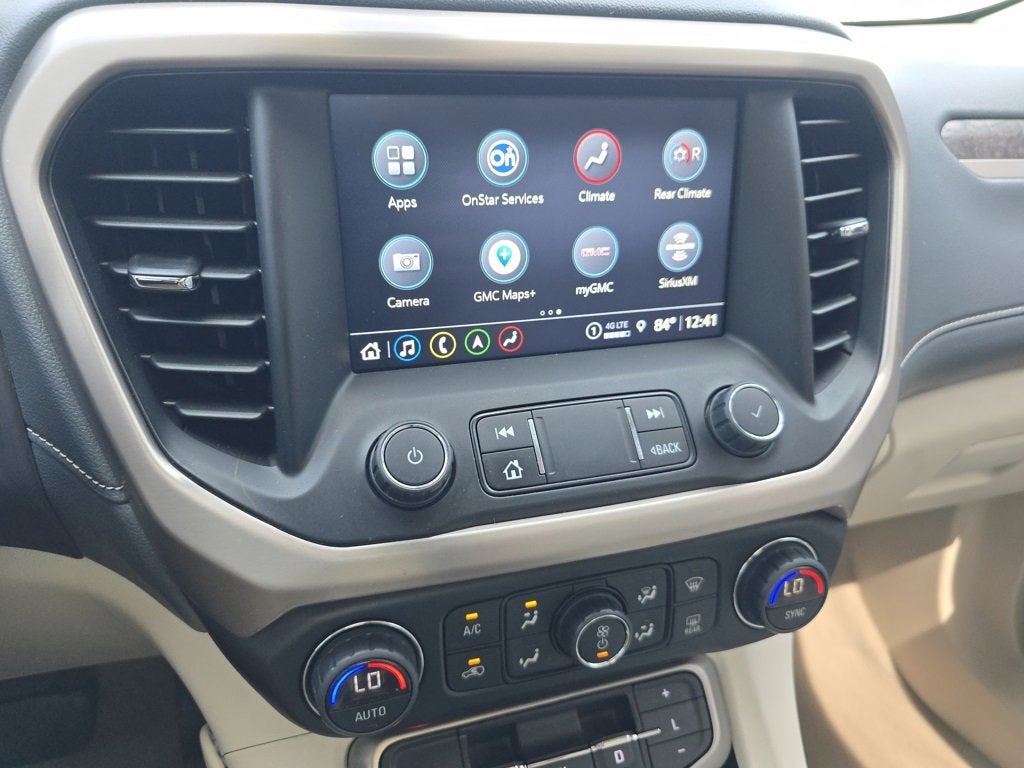 2023 GMC Acadia Denali