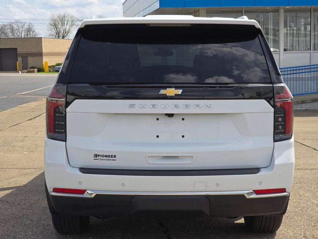 2025 Chevrolet Suburban LS