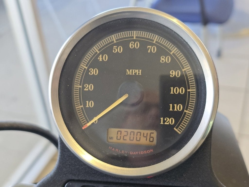 2011 HARLEY-DAVID XL883N Base