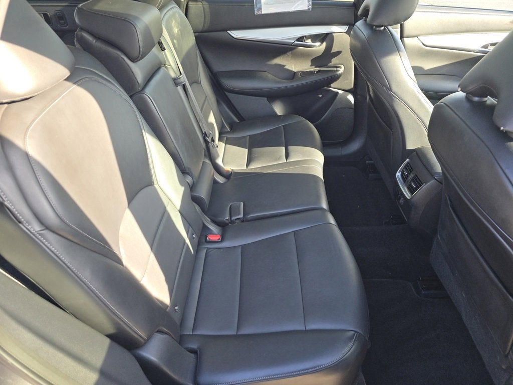 2021 INFINITI QX50 LUXE