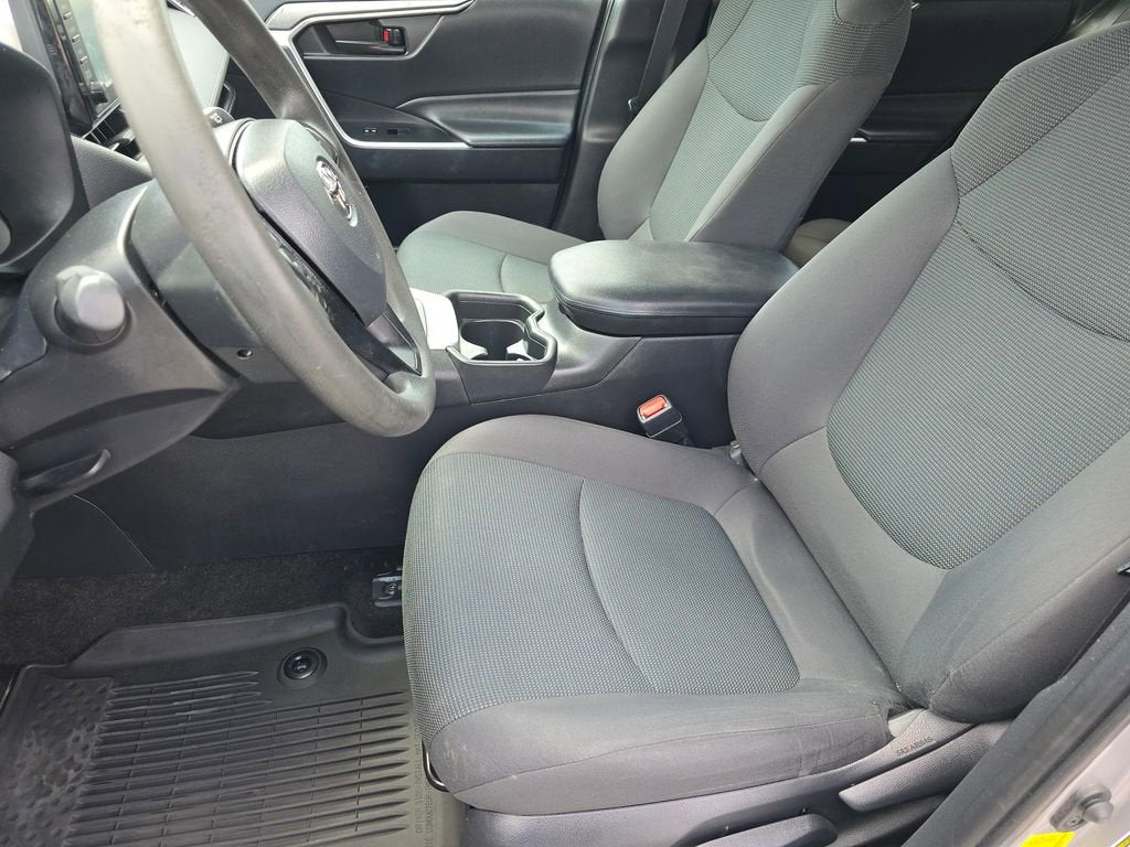2021 Toyota RAV4 Hybrid LE