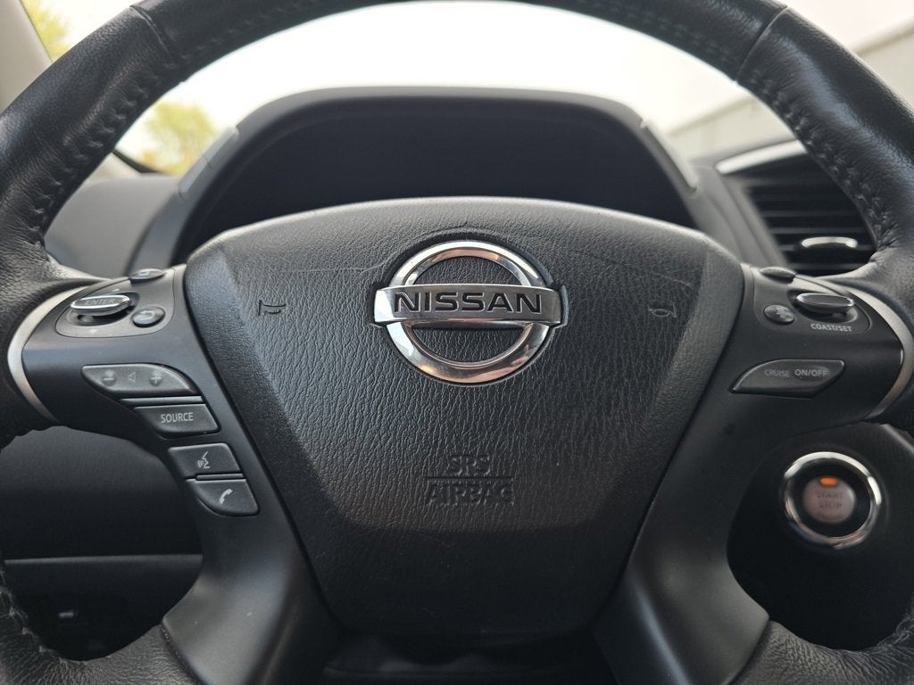 2020 Nissan Pathfinder SL