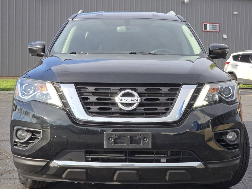 2020 Nissan Pathfinder SL