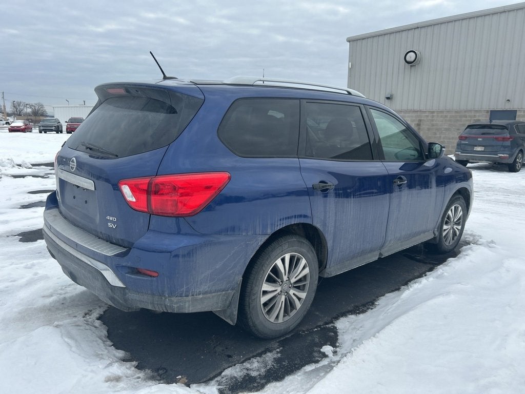 2018 Nissan Pathfinder SV