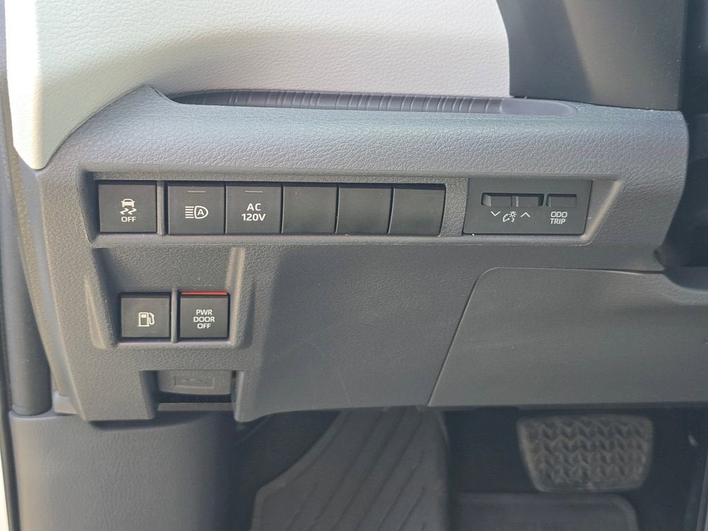 2021 Toyota Sienna XSE