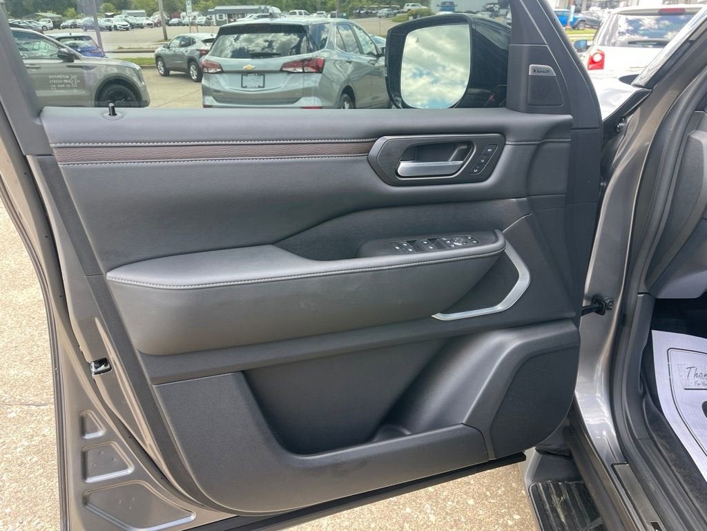 2025 Nissan Armada Platinum