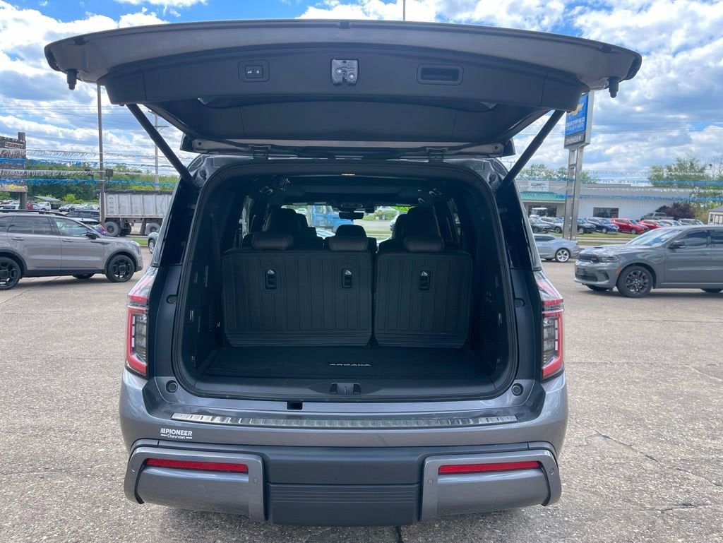 2025 Nissan Armada Platinum