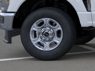 2026 Ford Super Duty F-350® XLT
