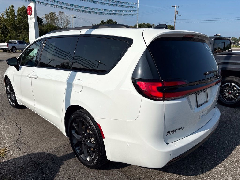 2023 Chrysler Pacifica Limited