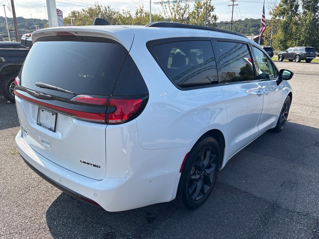 2023 Chrysler Pacifica Limited