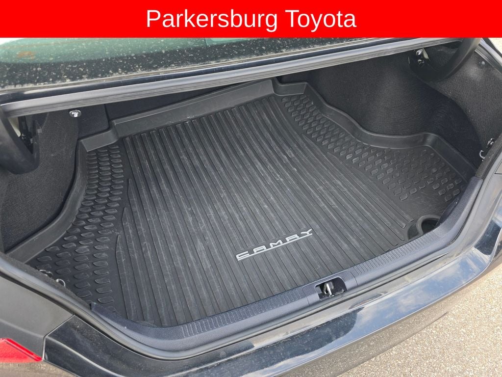 2023 Toyota Camry Hybrid SE