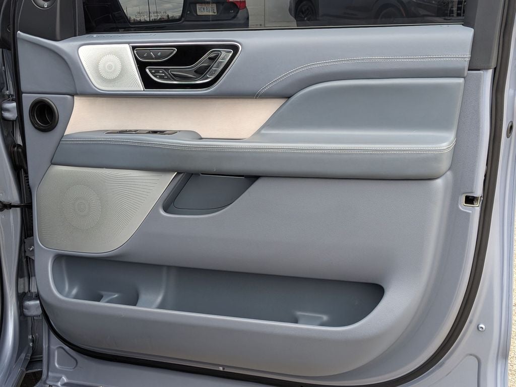 2024 Lincoln Navigator Black Label