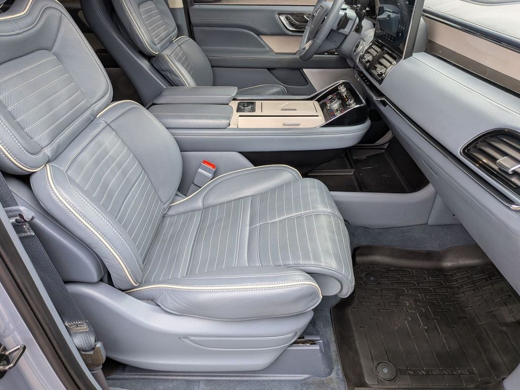 2024 Lincoln Navigator Black Label