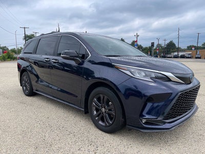 2024 Toyota Sienna XSE 7 Passenger