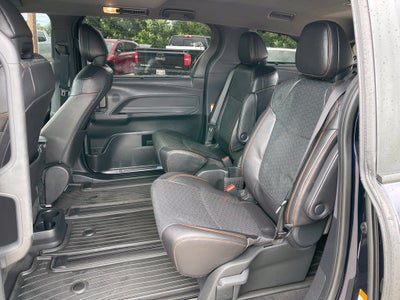 2024 Toyota Sienna XSE 7 Passenger