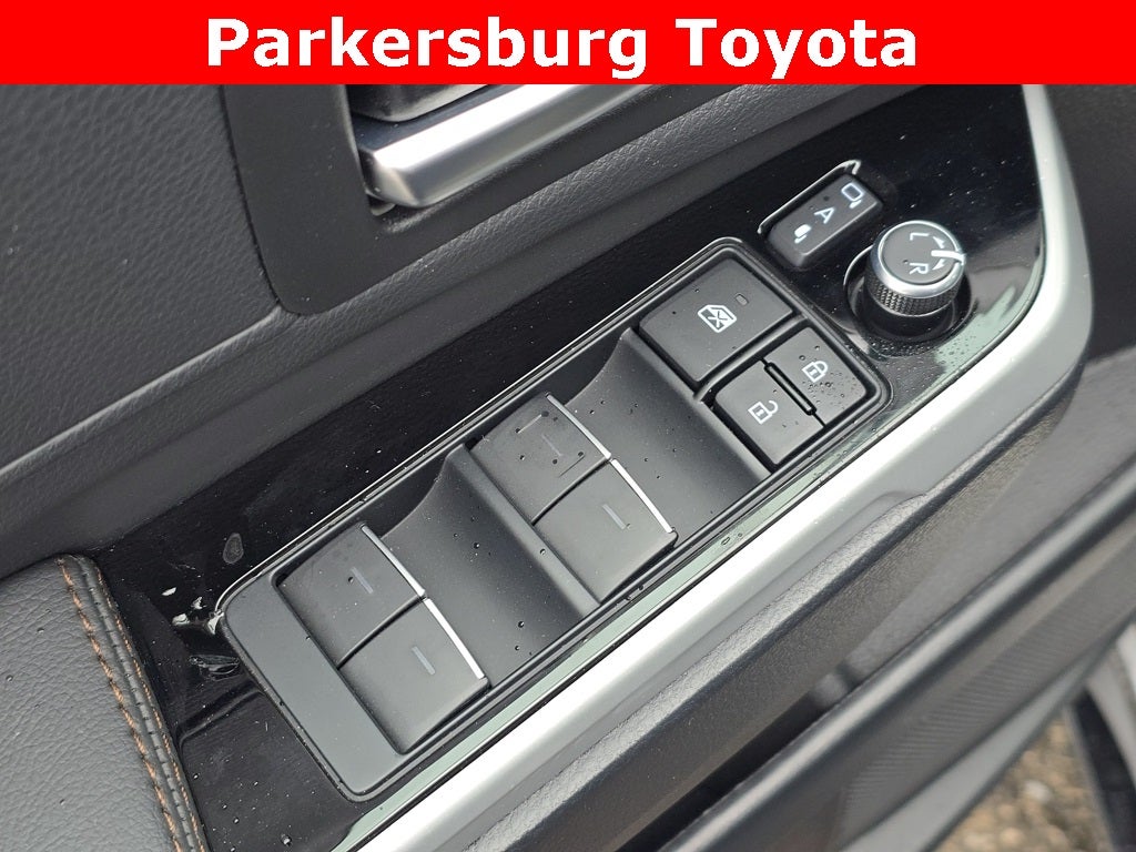 2026 Toyota Sienna Platinum 7 Passenger