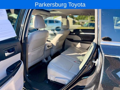 2016 Toyota Highlander XLE V6