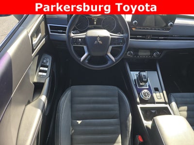 2022 Mitsubishi Outlander SE