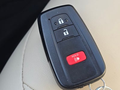 2019 Toyota Prius XLE