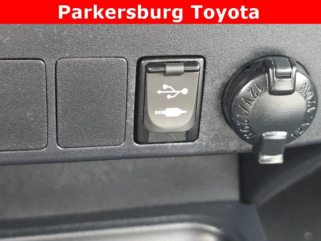 2017 Toyota RAV4 Hybrid XLE