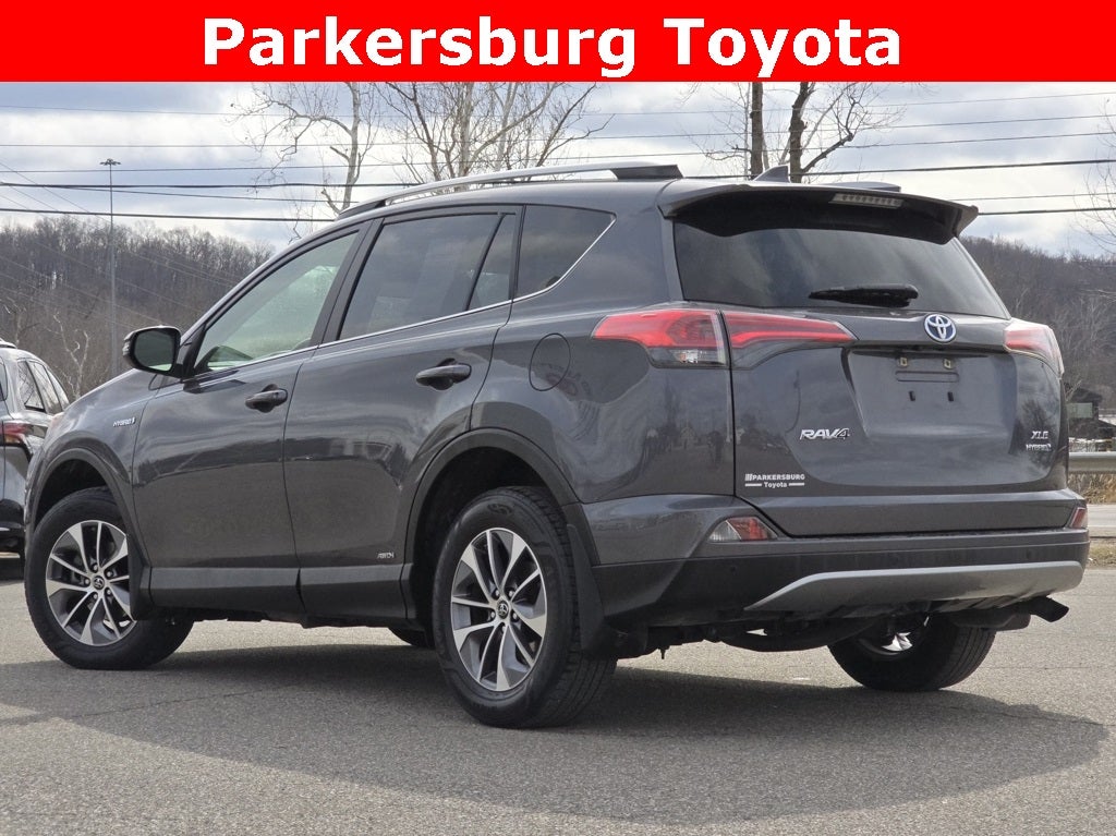 2017 Toyota RAV4 Hybrid XLE