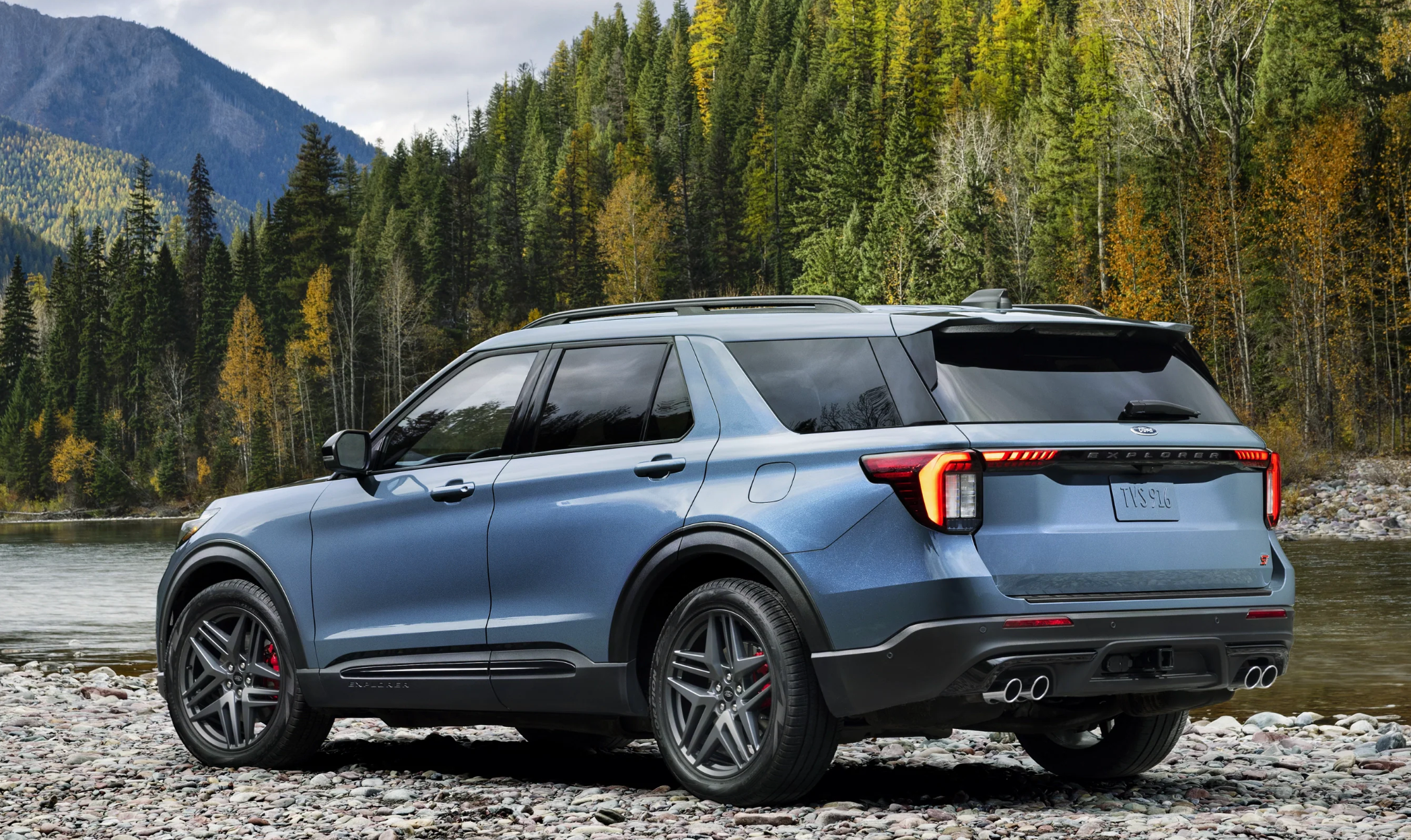 New Ford Explorer Rear Nearby Parkersburg